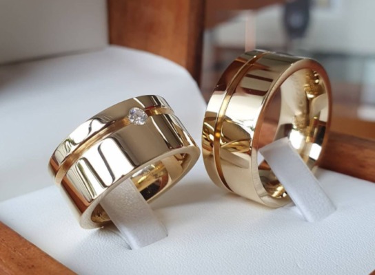 Como saber se uma joia é de ouro: Saiba como identificar rapidamente