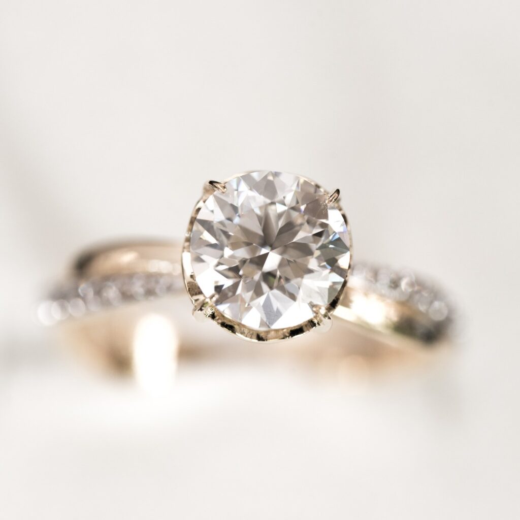 Qual é o brilhante ideal para a minha joia: Diamante, Zircônia ou Moissanita?